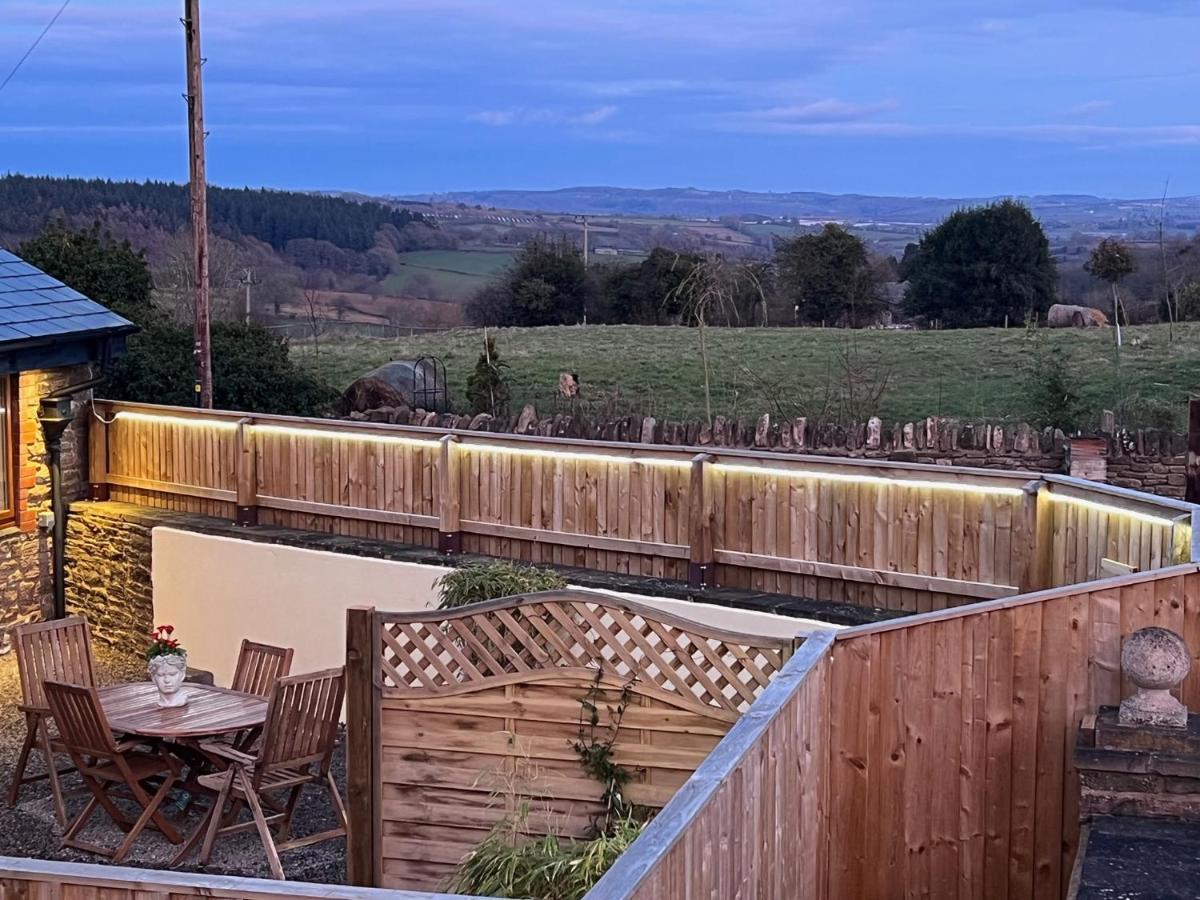 Penburren At Minster Farm West Apartment Hereford Exterior photo